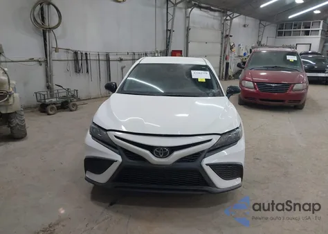 2022 Toyota Camry Se Nightshade Special Awd z USA, uszkodzony, nr VIN 4T1G11BK5NU071982
